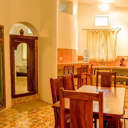 Two Brothers Surf Resort Tola Εξωτερικό φωτογραφία