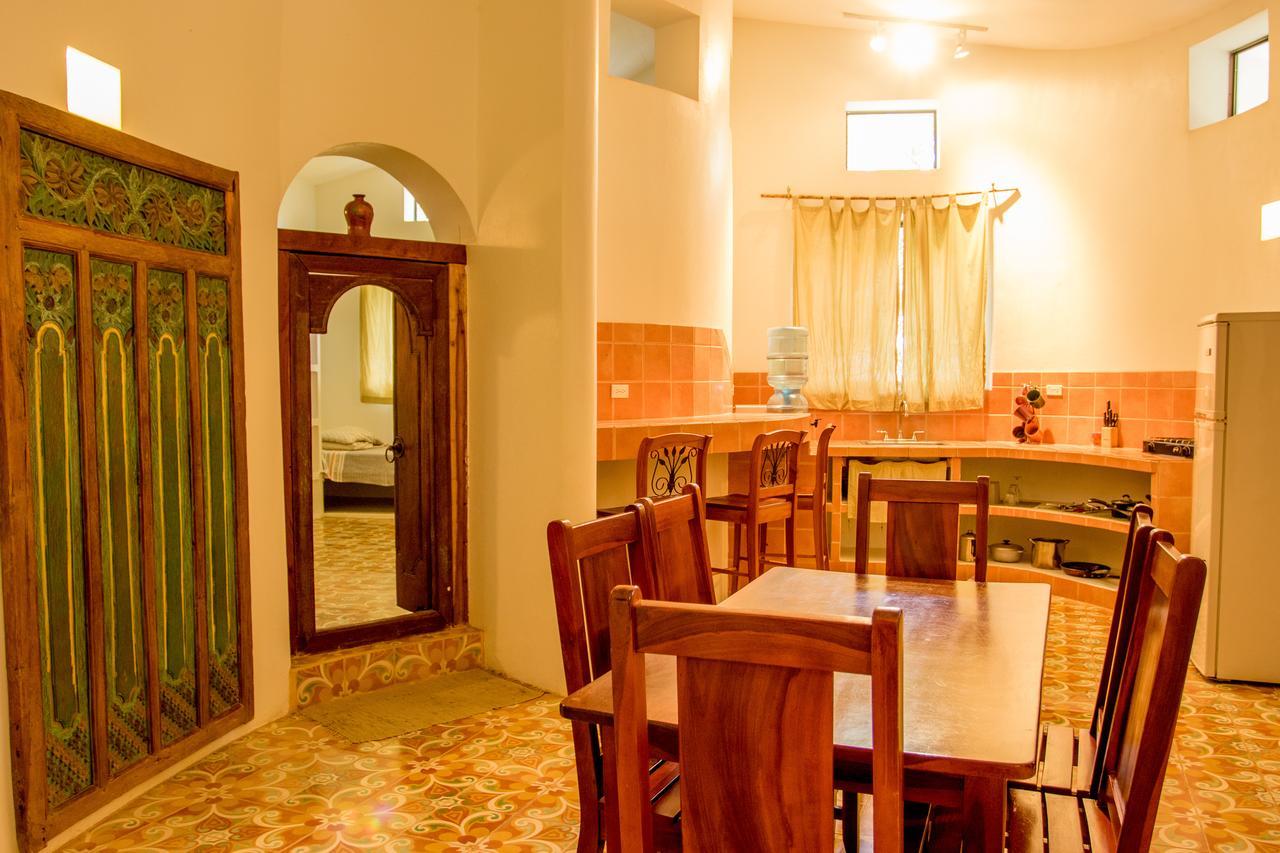Two Brothers Surf Resort Tola Εξωτερικό φωτογραφία