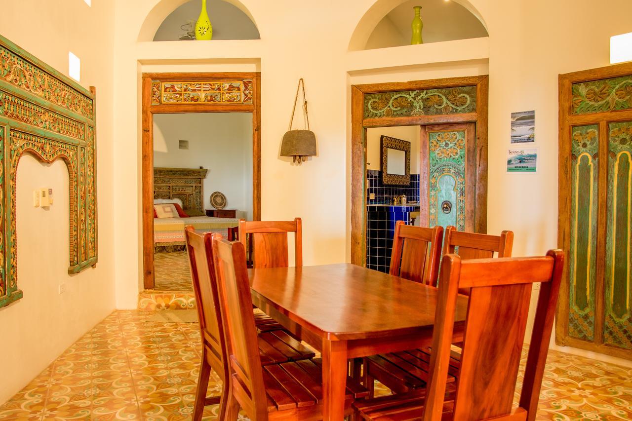 Two Brothers Surf Resort Tola Εξωτερικό φωτογραφία
