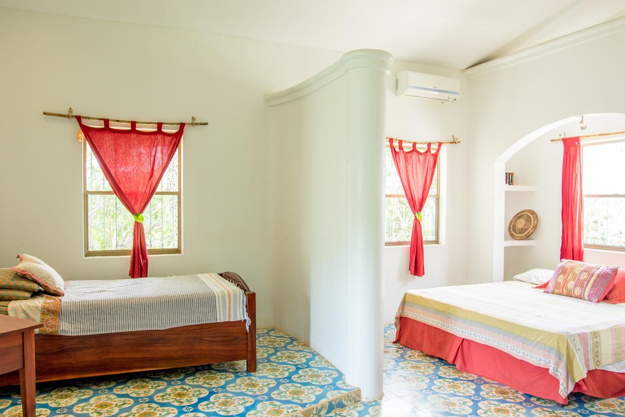 Two Brothers Surf Resort Tola Εξωτερικό φωτογραφία