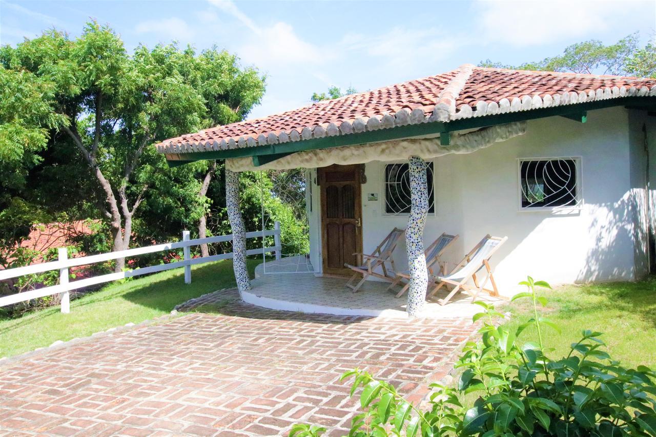 Two Brothers Surf Resort Tola Εξωτερικό φωτογραφία