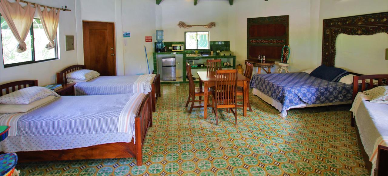 Two Brothers Surf Resort Tola Εξωτερικό φωτογραφία